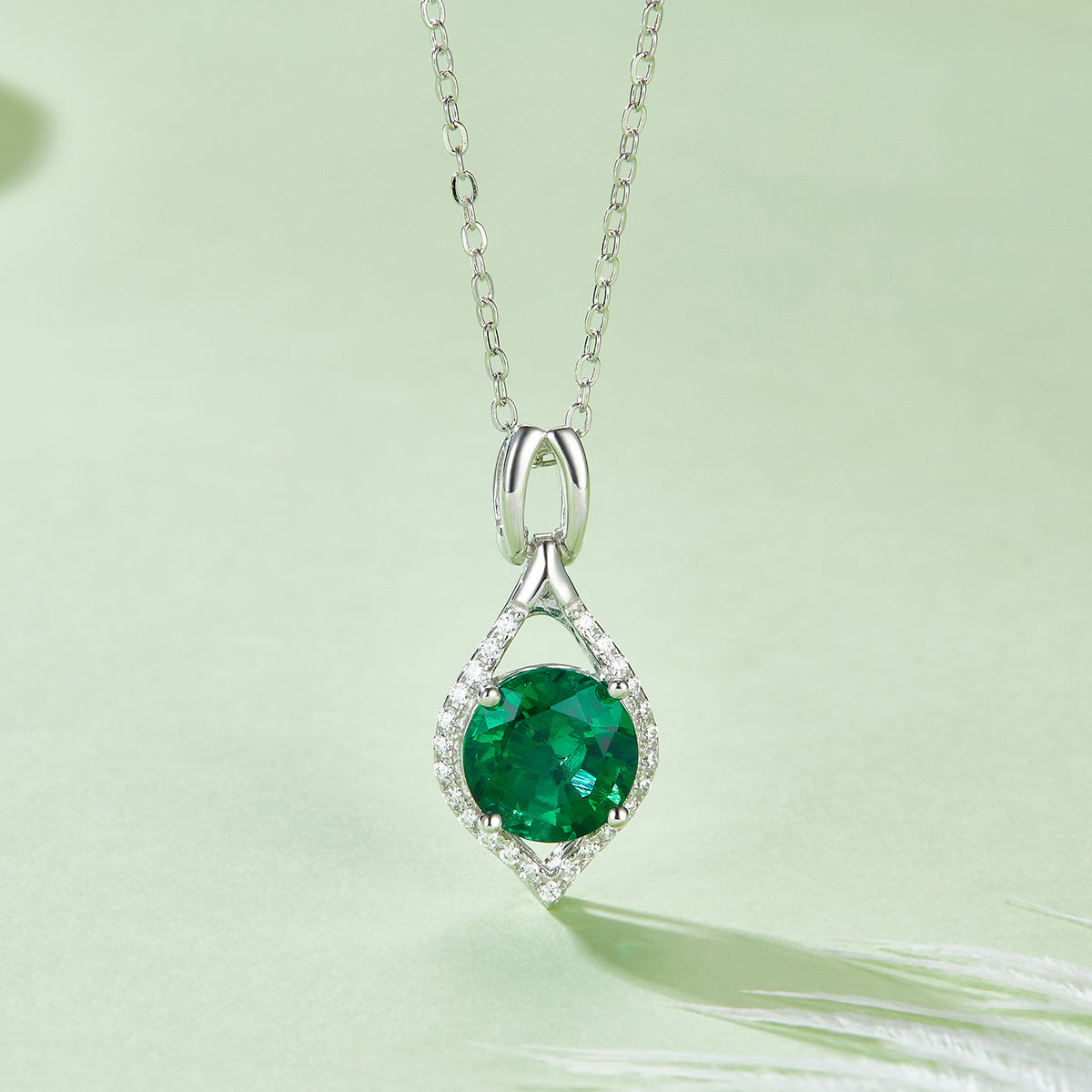 S925 Silver 2.7g Platinum Plated 2.3ct Lab-Created Emerald Necklace, 8mm Halo Pendant, 40&5cm
