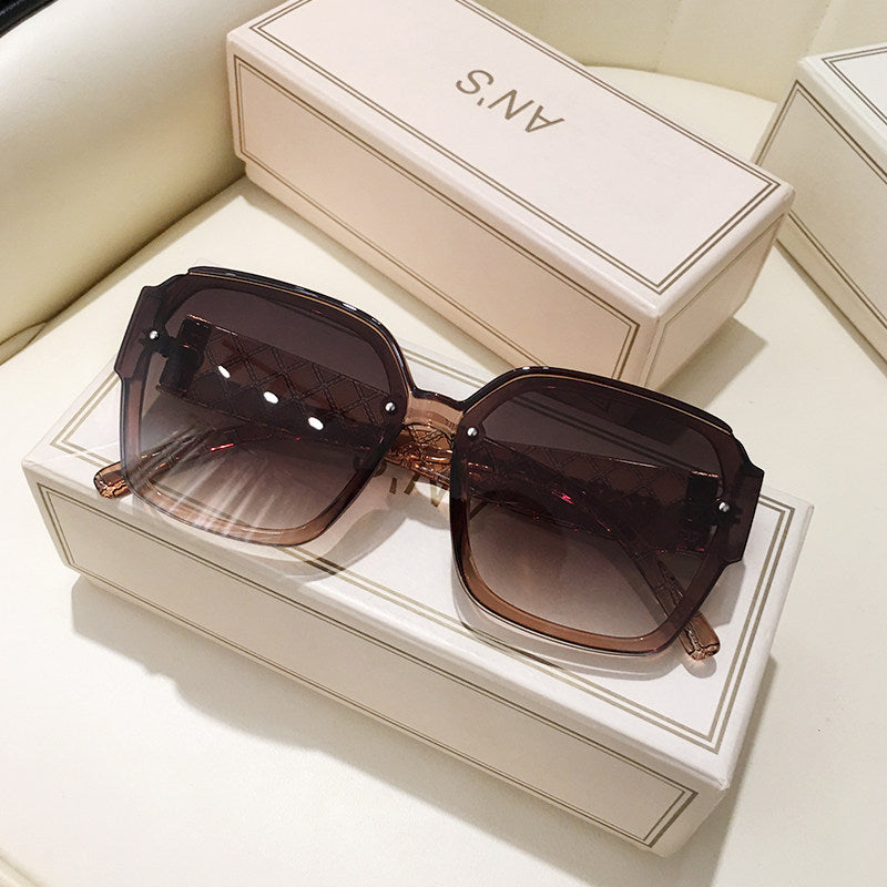 Large-frame UV-protection Classic Sunglasses