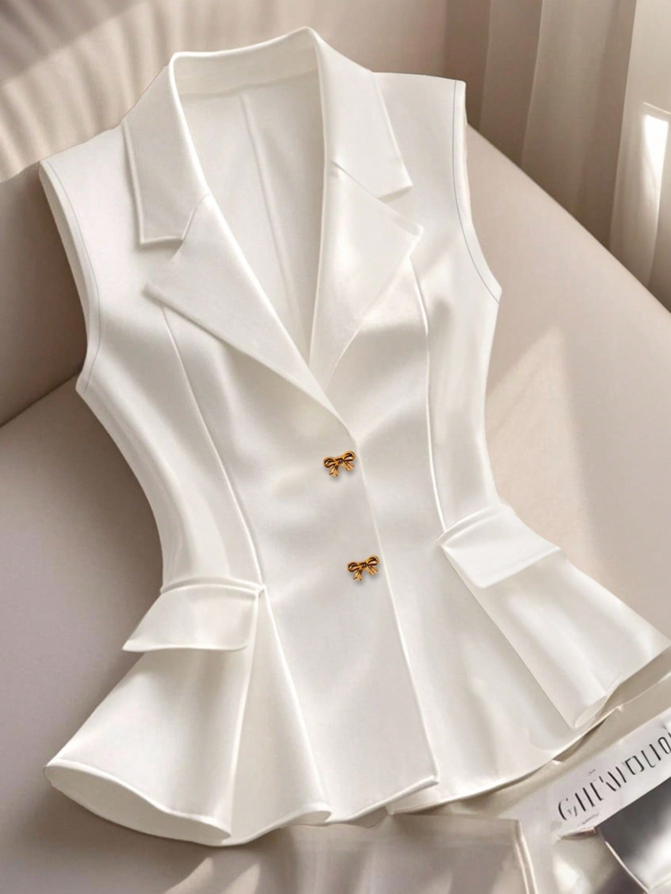 Waist-cinching Ruffled Hem Elegant Commuter Outer Vest