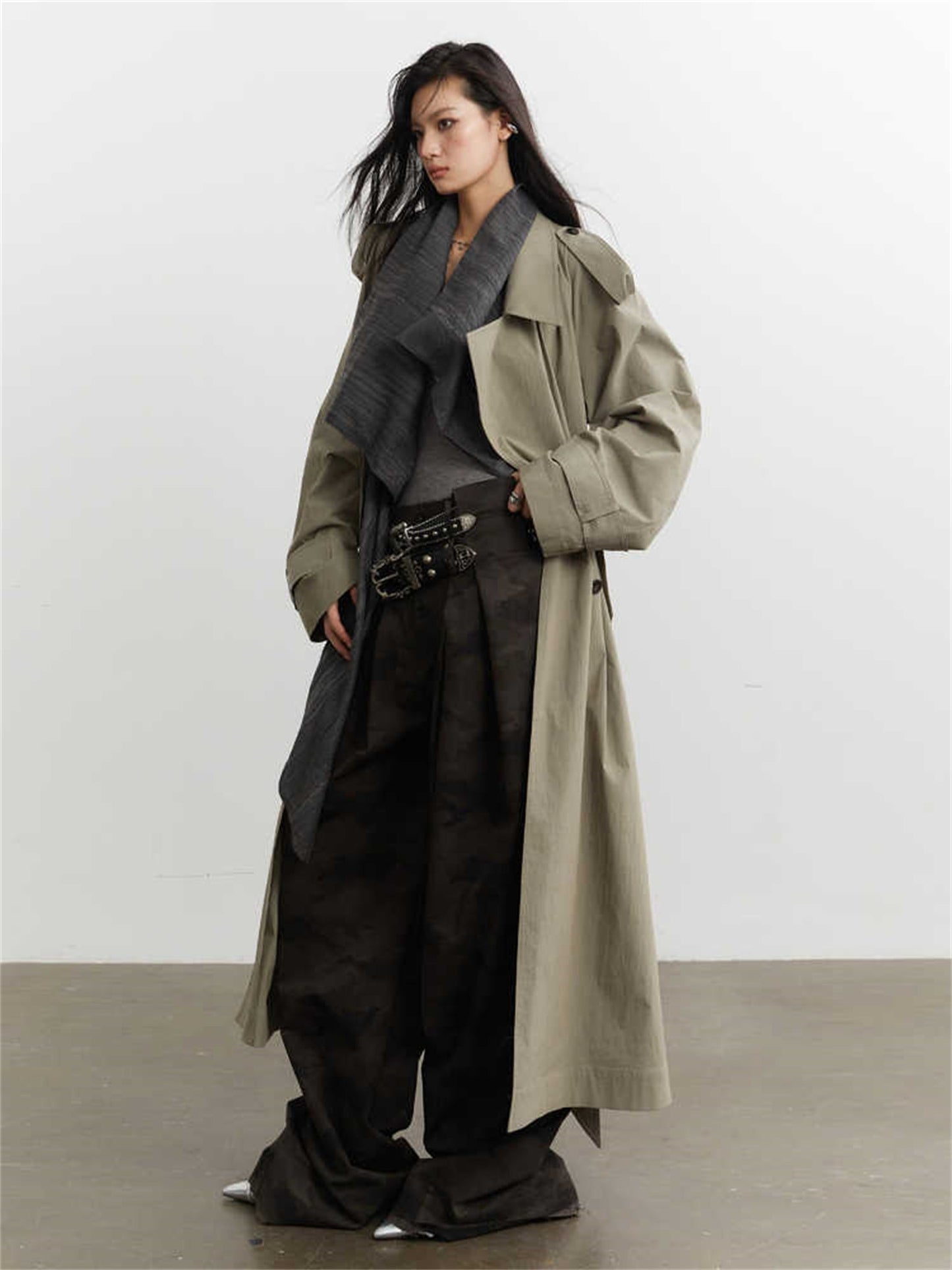 Long Trench Coat With Detachable Collar And Contrasting Color