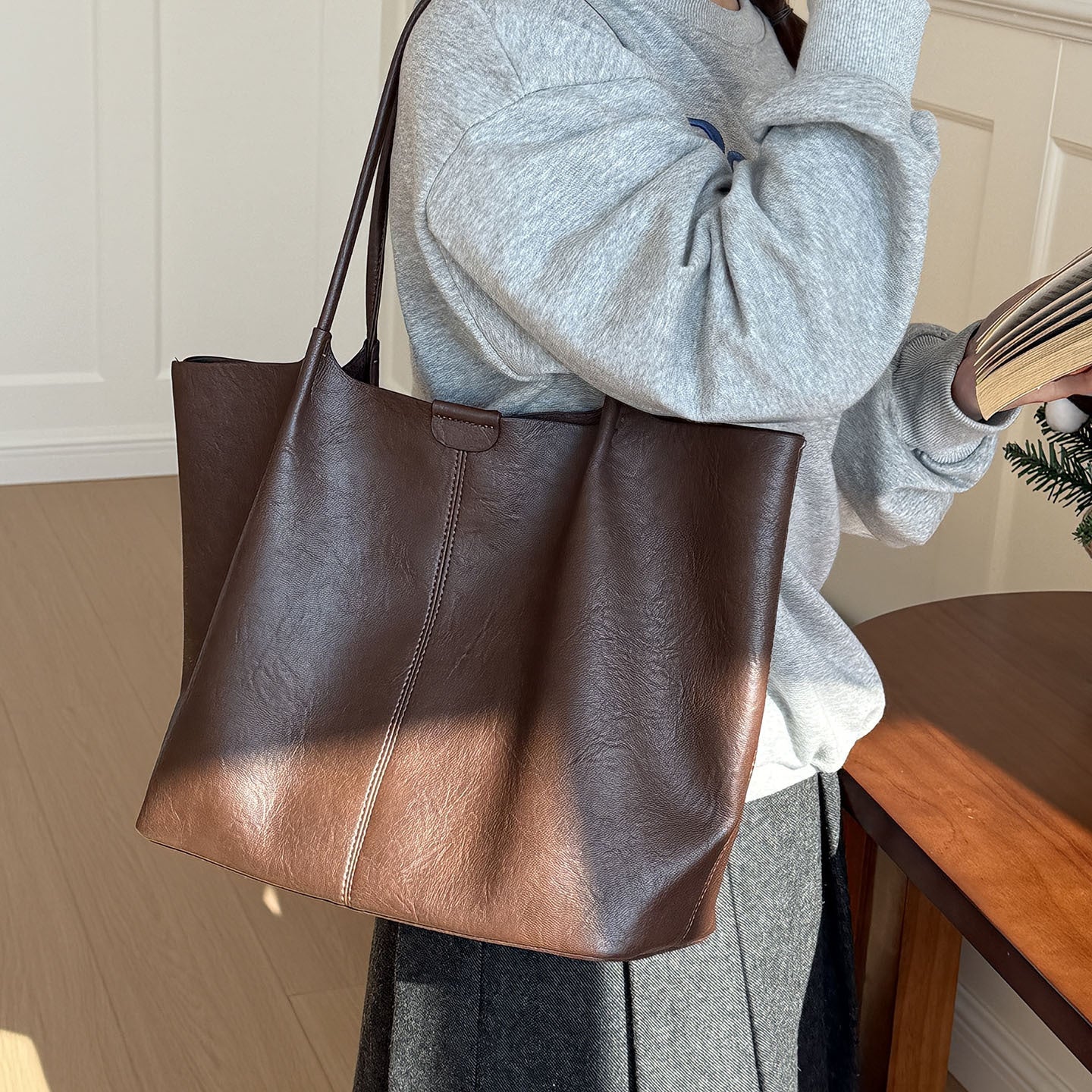 Large-capacity Soft-leather Underarm Shoulder Bag