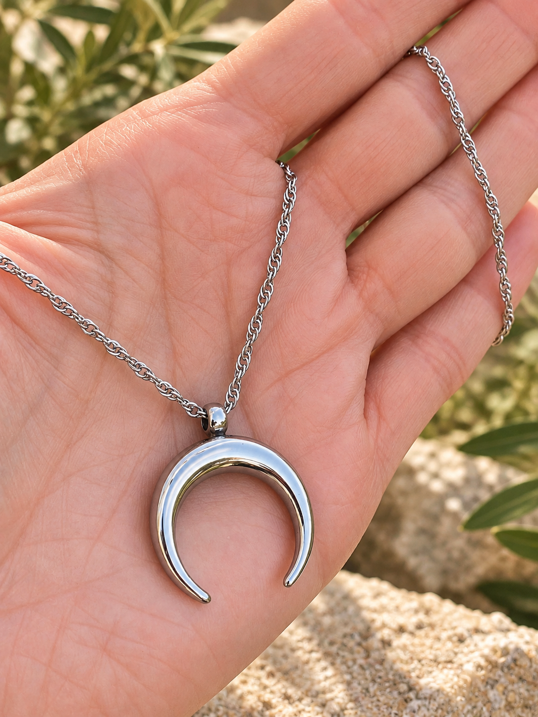 CRESCENT MOON NECKLACE