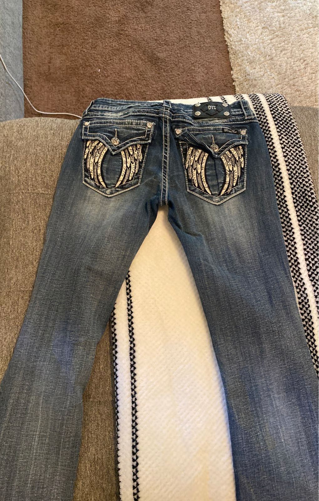 Retro Rhinestone-embellished Embroidered Wing Jeans
