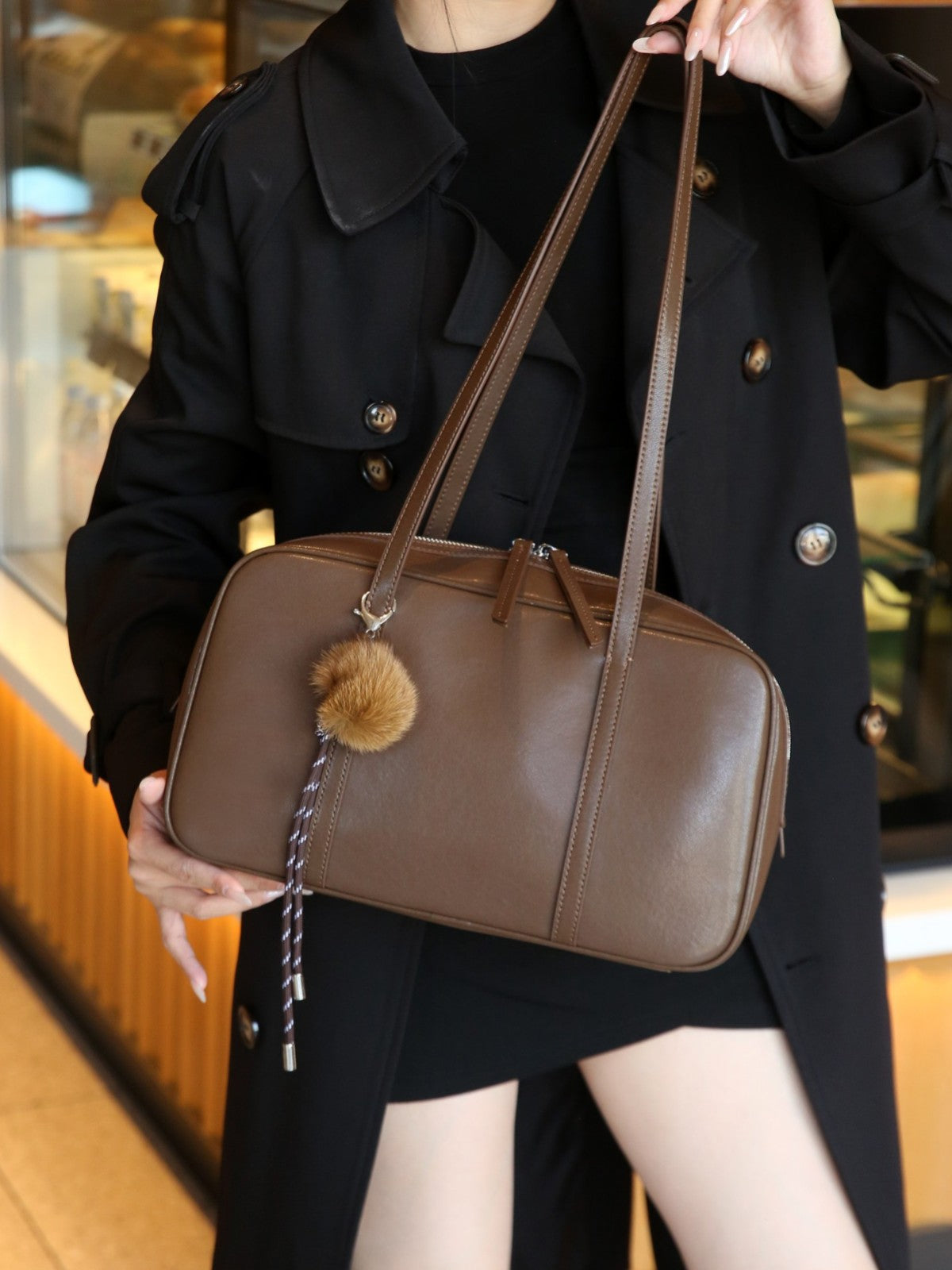 Genuine Leather Women's Bag, New First-layer Cowhide Boston Bag, Baguette Bag, Light Luxury Bowling Bag, Shoulder Bag