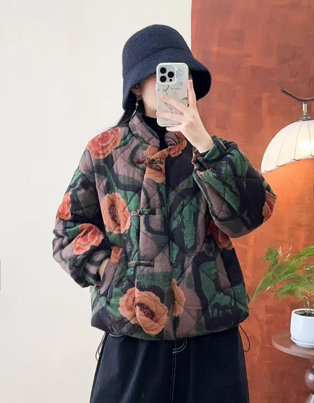 Womens Cotton-Polyester Printed Stand-Collar Coat