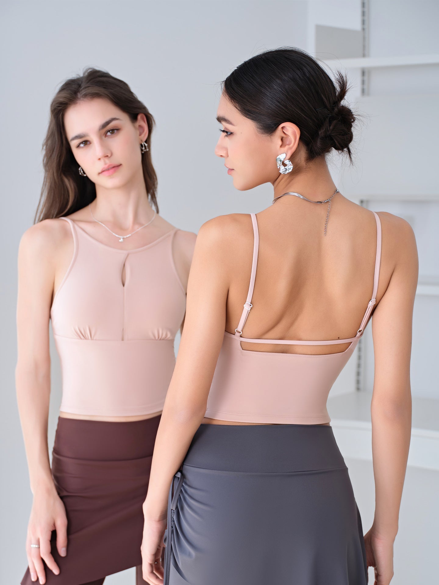 Women's Shock-Absorbing Slim-Fit Sports Bra, Hollow Out, Stretchy Tight, Open-Back Design Camisole Tank Top For Women