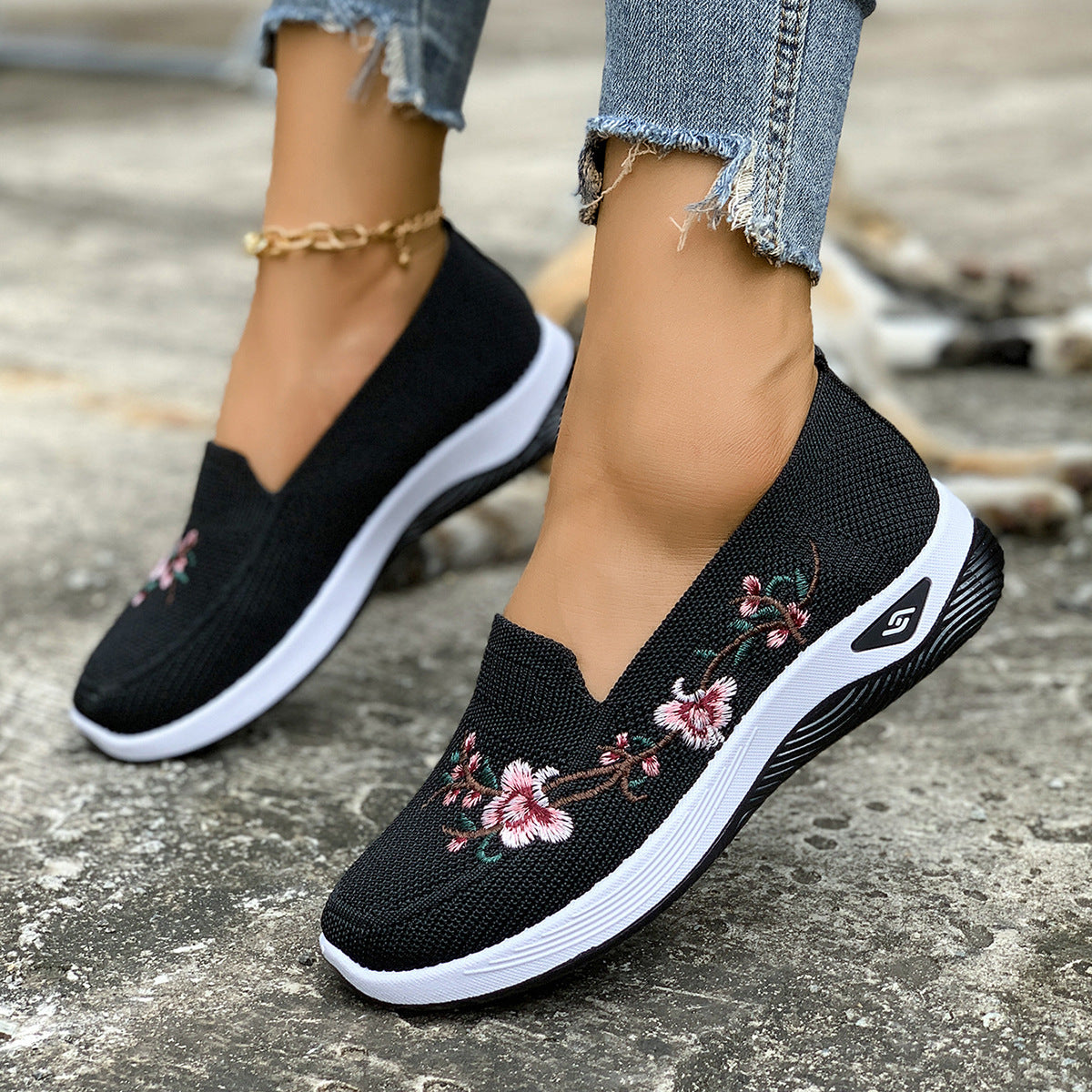 Womens Summer Mesh Shoes With Flat Soles Breathable And Non-Slip