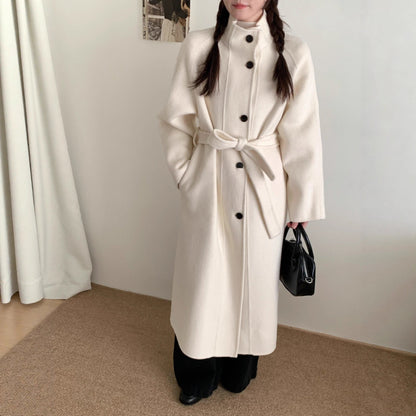 Womens Long Wool Coat With A Single-breasted Design