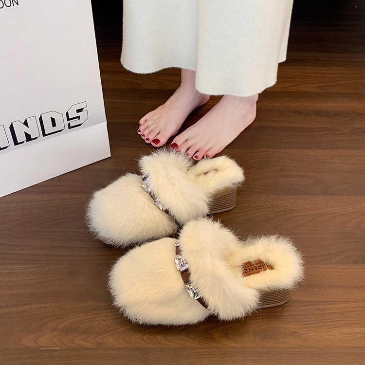 New Arrival Autumn Women's Low Heel Furry Slippers, Closed Toe Slip-On Lazy Outdoor Shoes With Rhinestones, Warm Cotton Slippers