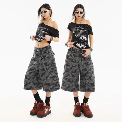 Retro Camouflage Cropped Denim Shorts For Women