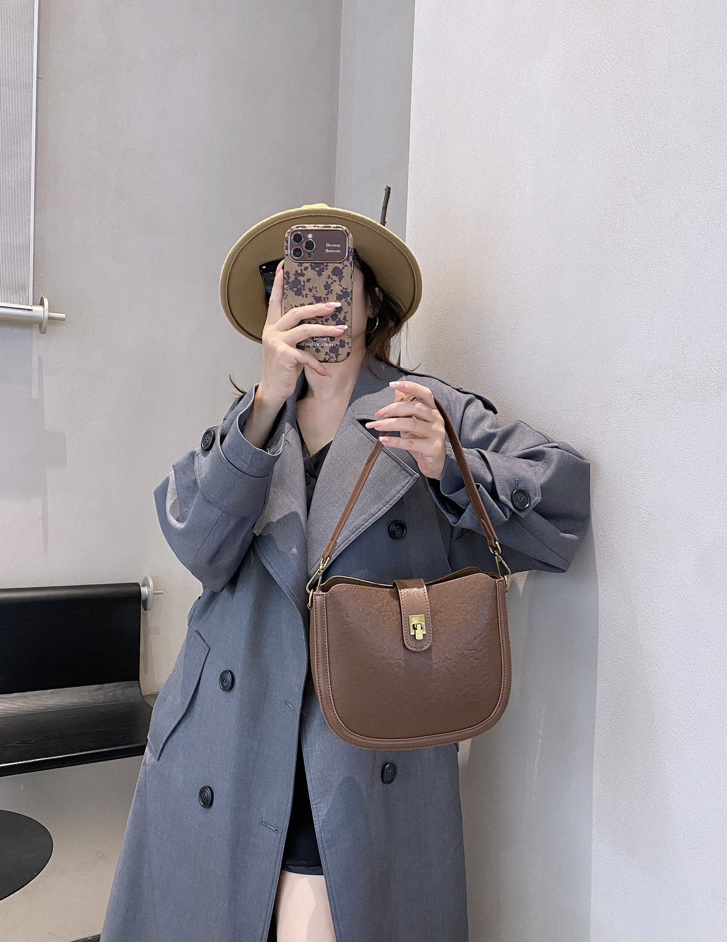 Minimalist Fashion Light Luxury Saddle Bag Genuine Leather Handbag Versatile Handheld Cowhide Shoulder Crossbody Bag Underarm Bag
