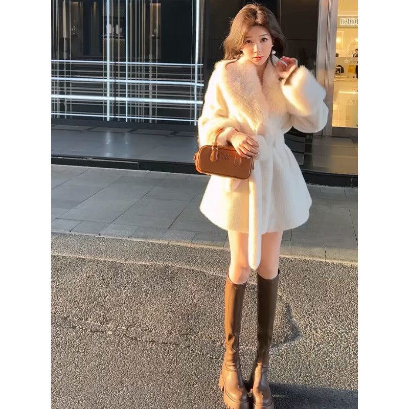 Womens Mid-Length Fur Coat With A Large Fur Collar And Tied Belt