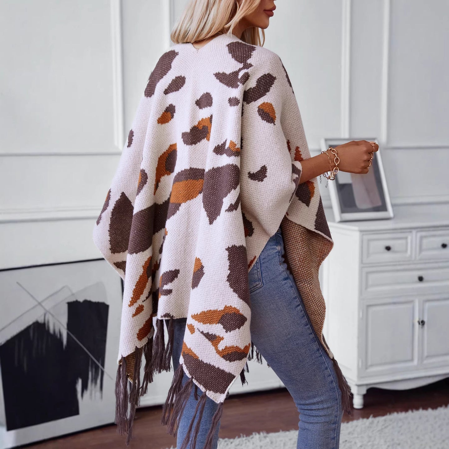 Drizzle-Color Leopard-Print Knitted Tassel CapeShoulder Wrap For Women