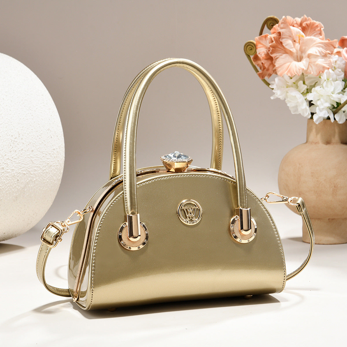 Womens Gold-trimmed Handbag Light-luxury Glossy-leather Shell Bag