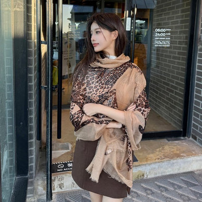 Womens New Fashionable Sun-Protective Scarf With Print