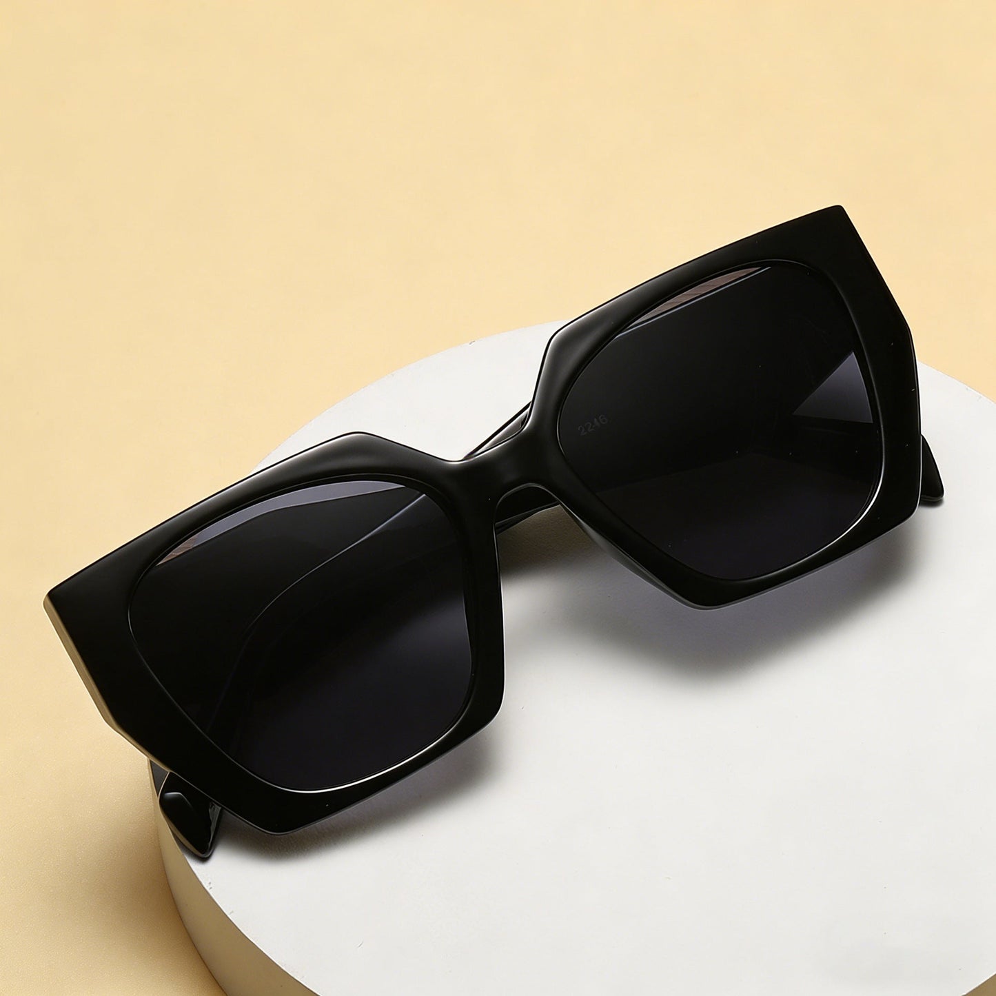 2026 New Fashion Cat-Eye Wide-Tempered Sunglasses For Women, High-End Style, Full-Frame Sunglasses, Same Style As Big-Name Brands