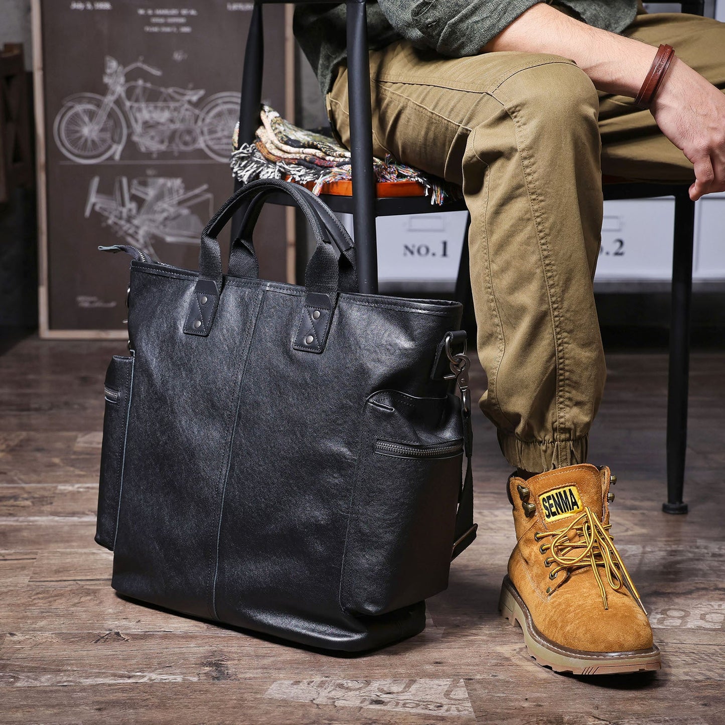 Mens Large-Capacity Shoulder And Crossbody Bag Made From Full-Grain Leather