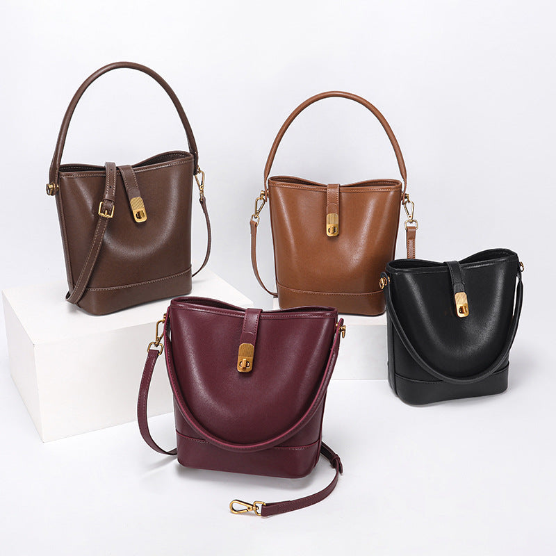 Retro Light-Luxury Vegetable-Tanned Leather ShoulderCrossbody Bag
