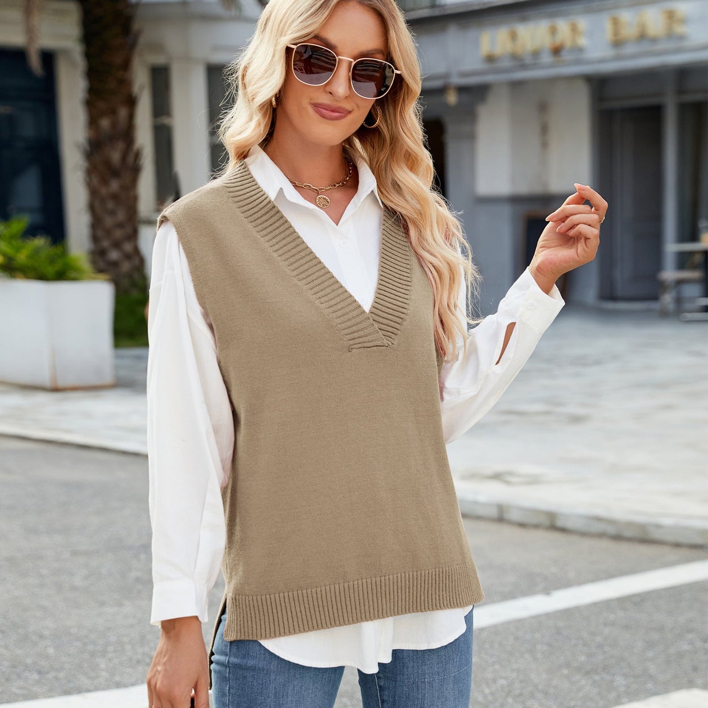 Women's Slim-fit V-neck Knitted Sweater Vest