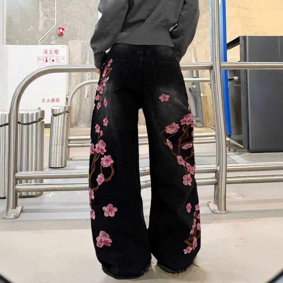 Womens Retro Floral Embroidery Jeans