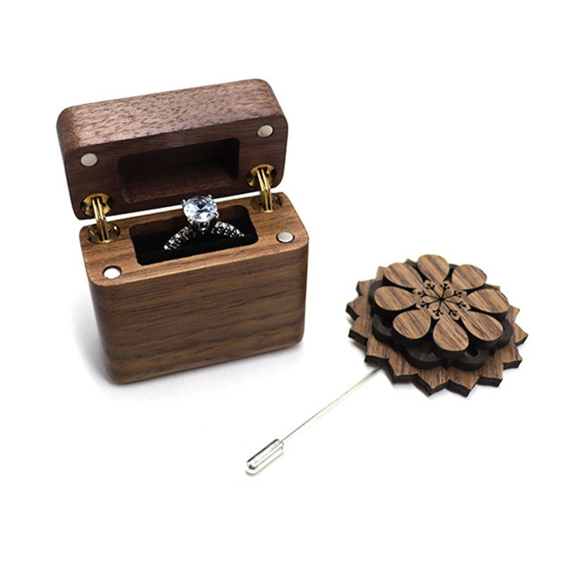 Walnut Magnet Ring Box