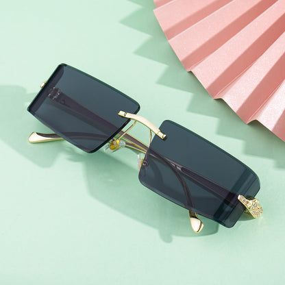 Womens High-end, Diamond-embellished, Curved, Rimless Sunglasses In European And American Style