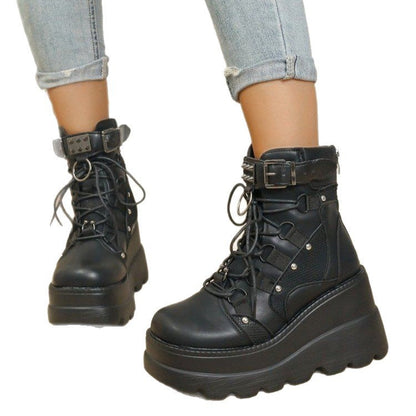 Plus-size Dark Versatile Edgy Punk-style Platform Fashion Boots