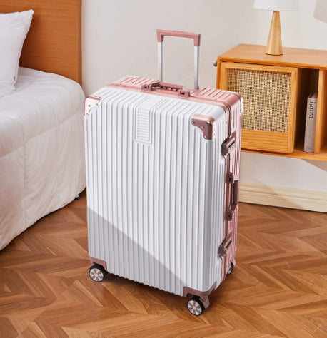 Womens Trolley Suitcase Large Capacity Durable Leather With A Lock And Zipper