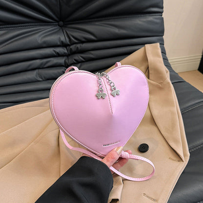 Fashion Niche New Bag Women's 2024 Internet Celebrant Love Niche Design Four Seasons Personalized Explosions All-match Crossbody Bag