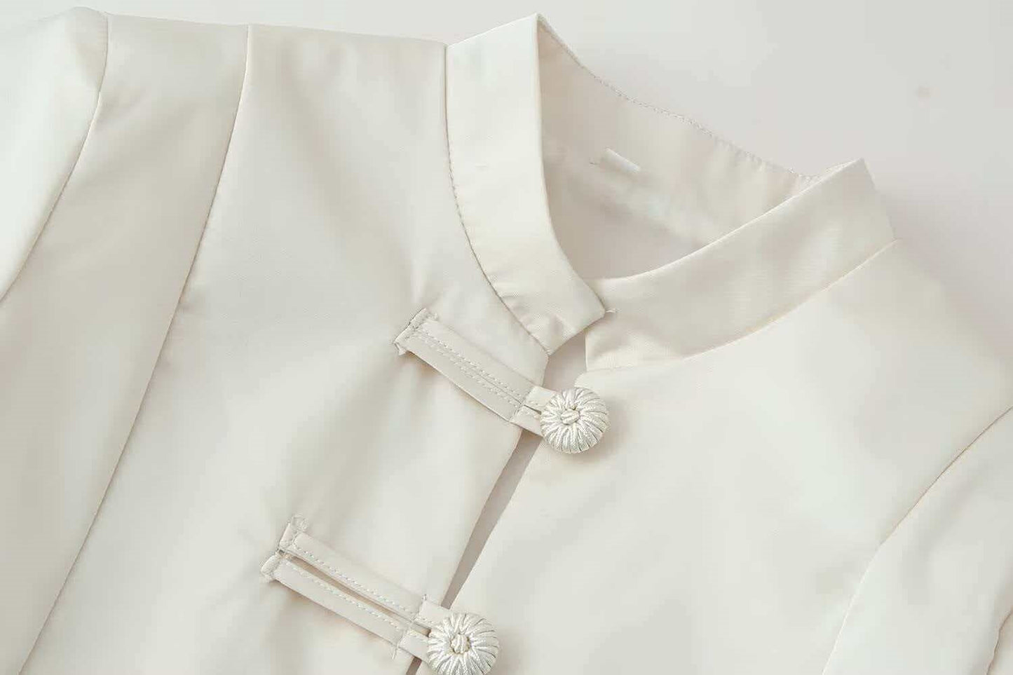 Best-selling Spring Versatile Stand-collar Button-front Waist-cinching Jacket