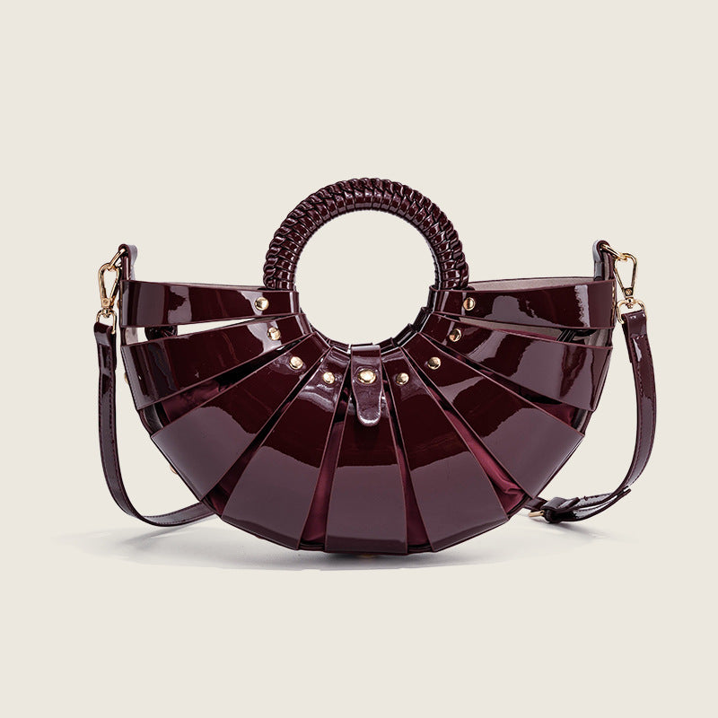 New Niche Hollow-out Inner-pocket Shell Handbag