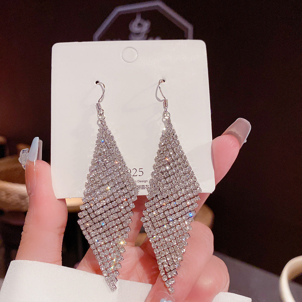 Light Luxury Pearl Earrings