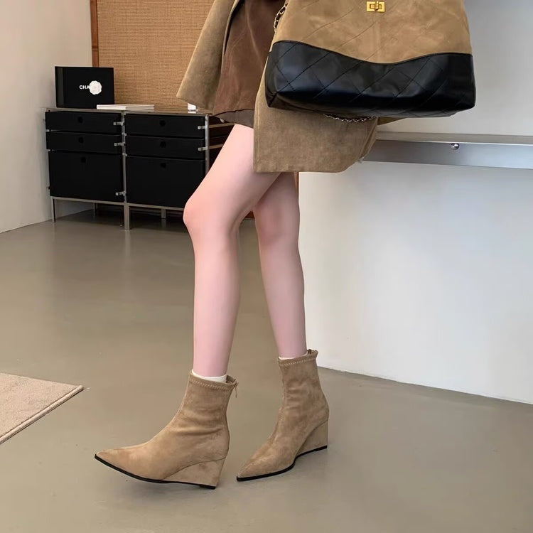 Women's European & American Style Wedge Pointed Toe Fashion Boots, New Summer Arrival, Elegant Back Zipper Versatile Soft Leather Ankle Martin Boots