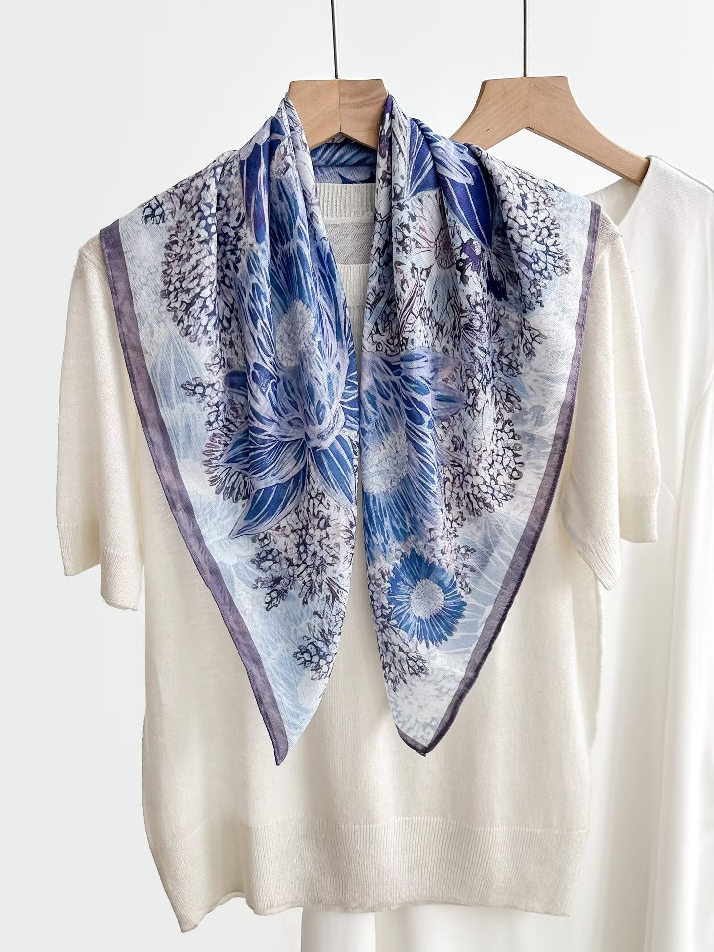 Women's Vintage High-end Outer Silk Scarf