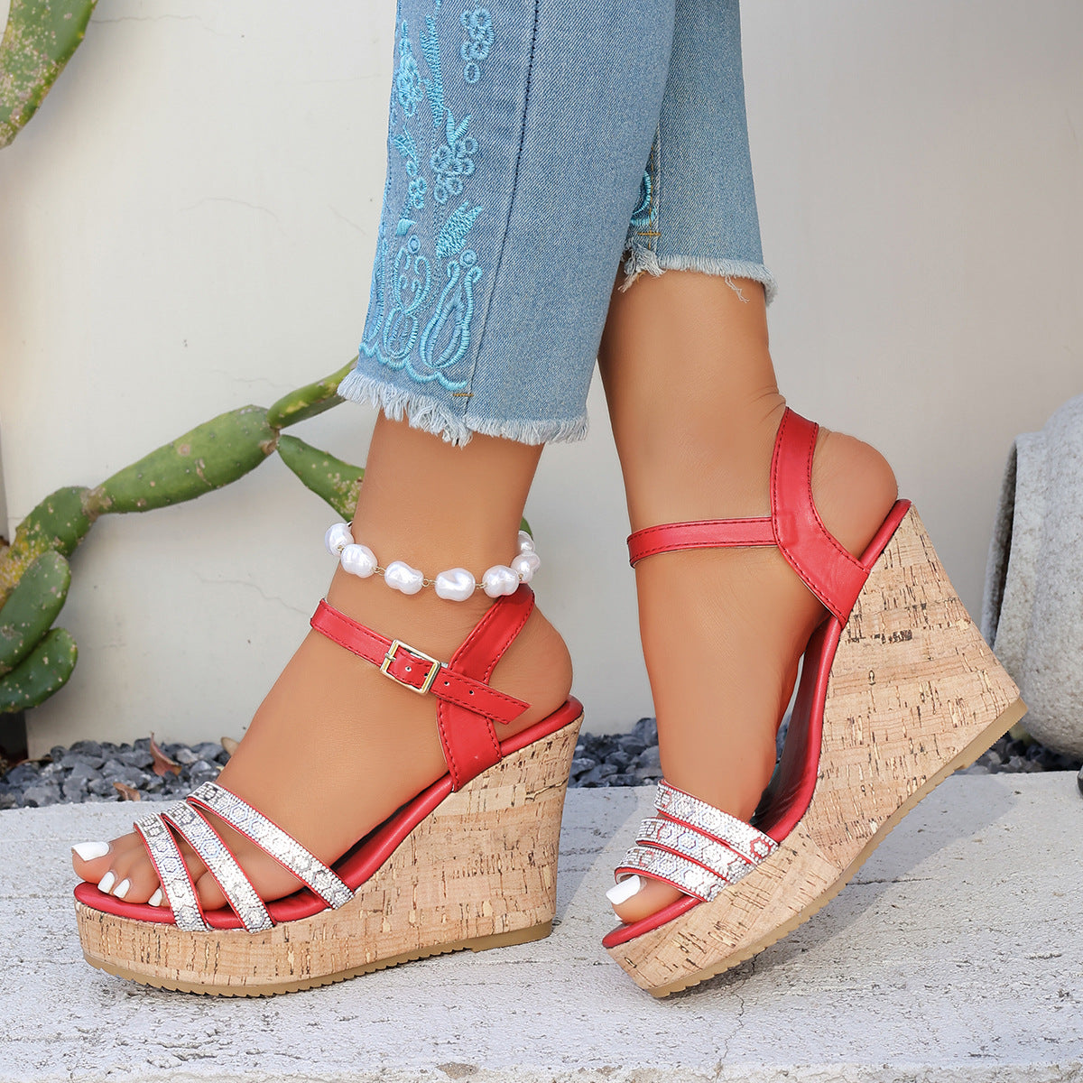 Fashionable Casual Beach Shoes With Rhinestone Straps Sandals