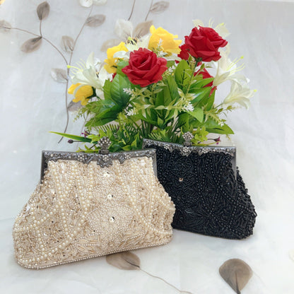 Retro Classic Fashionable Womens All-Handmade Beaded Handbag