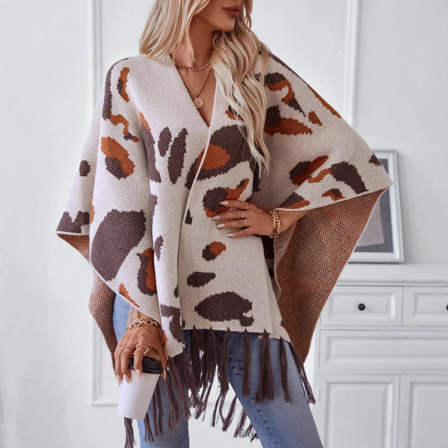 Drizzle-Color Leopard-Print Knitted Tassel CapeShoulder Wrap For Women