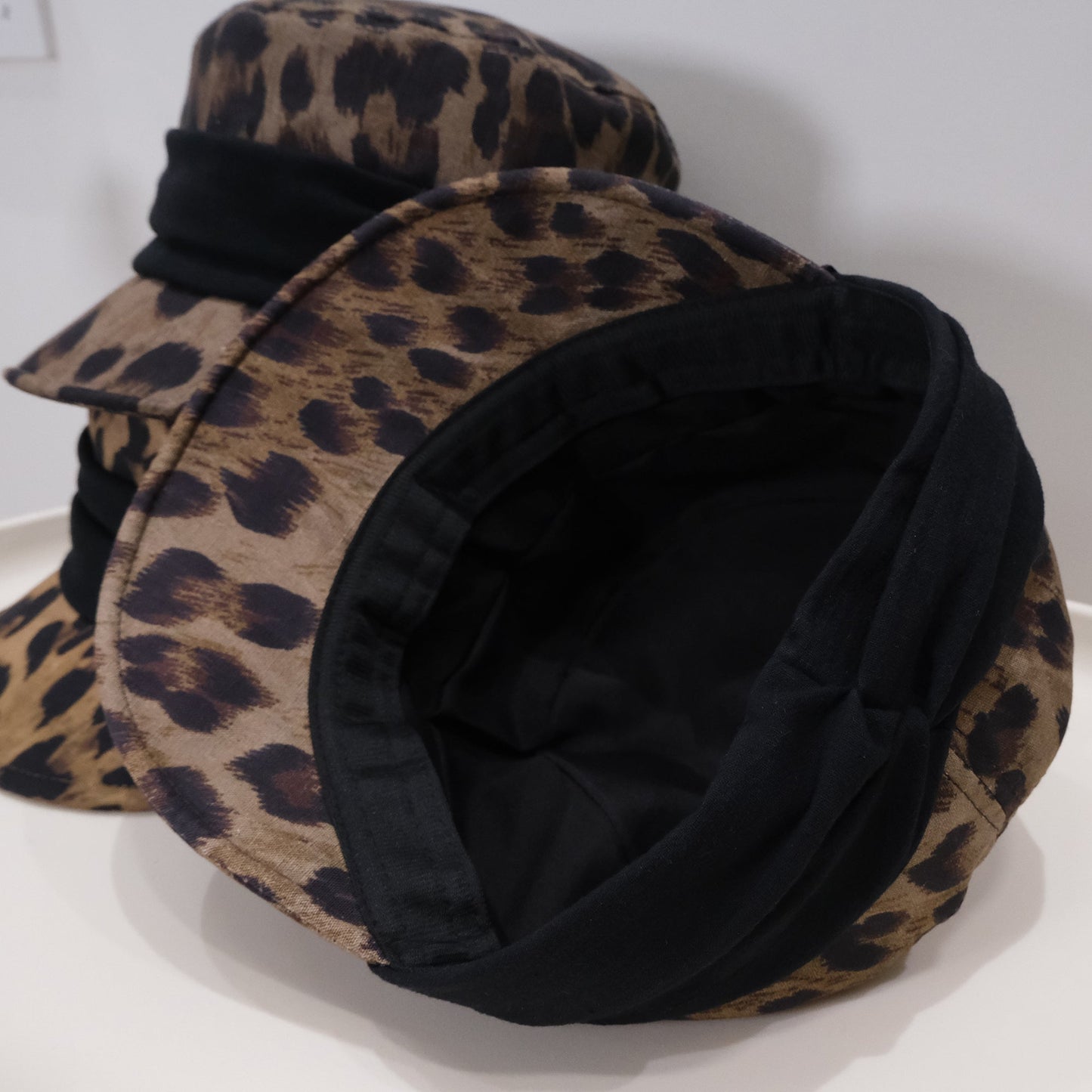 Retro Leopard Print Pleated Bow Hat For Spring And Autumn, Suitable For Both Horseback Riding And Casual Wear. Trendy For Girls With A Baseball Cap Style