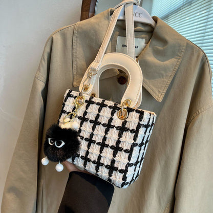 Niche Design Woolen Bag 2022 New Style Bag Women's Bag Autumn Internet Popular Crossbody Bag Portable Daffy Bag