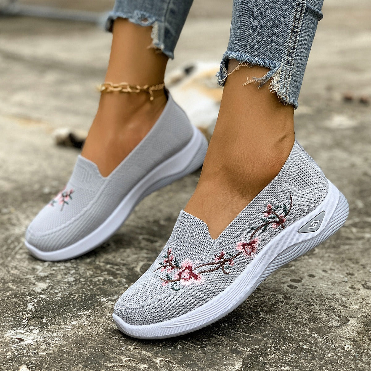 Womens Summer Mesh Shoes With Flat Soles Breathable And Non-Slip