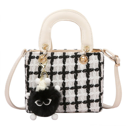 Niche Design Woolen Bag 2022 New Style Bag Women's Bag Autumn Internet Popular Crossbody Bag Portable Daffy Bag