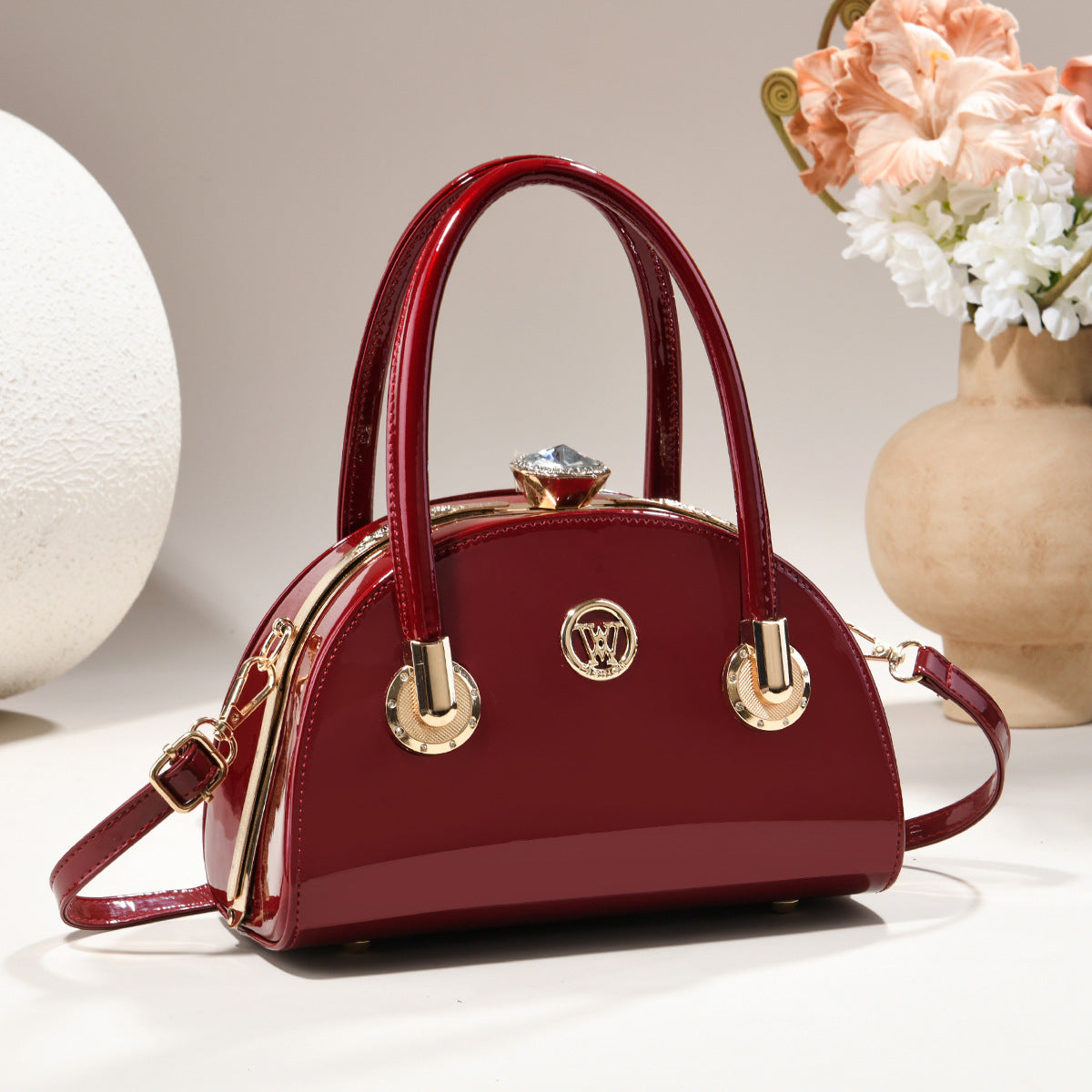 Womens Gold-trimmed Handbag Light-luxury Glossy-leather Shell Bag
