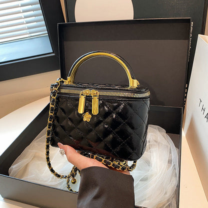 Women's Shoulder Diamond-pattern With Embroidered Thread And Chain Handheld Box Bag