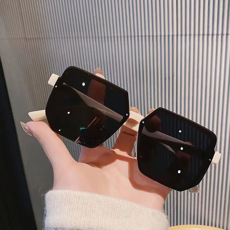 Retro Sun-protective Street-style Versatile Sunglasses