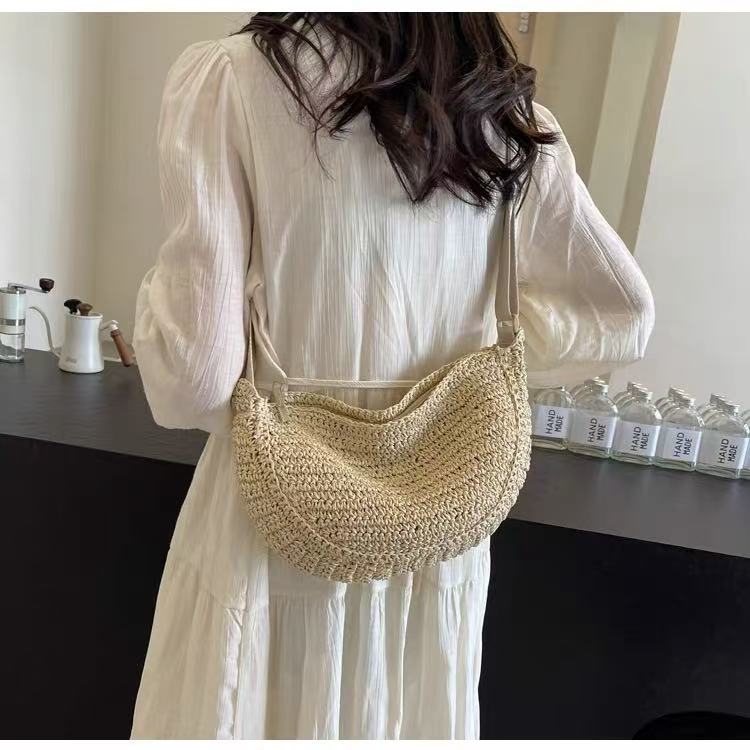 Handwoven Seaside Casual Getaway Relaxed Vibe Dumpling-style Woven Waist Bag