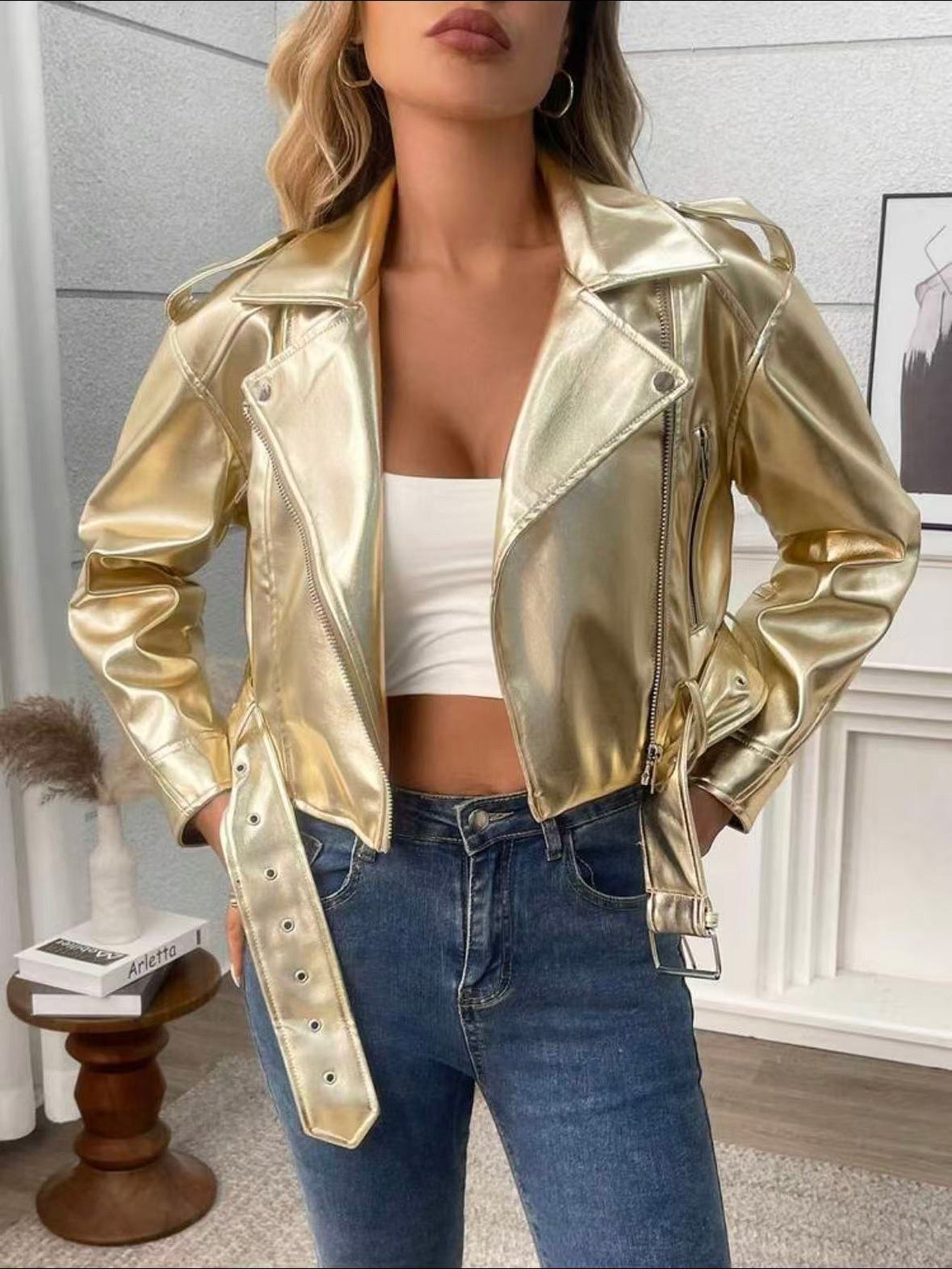 Vintage Lapel Slim-Fit Short PU Leather Jacket Womens Biker Jacket