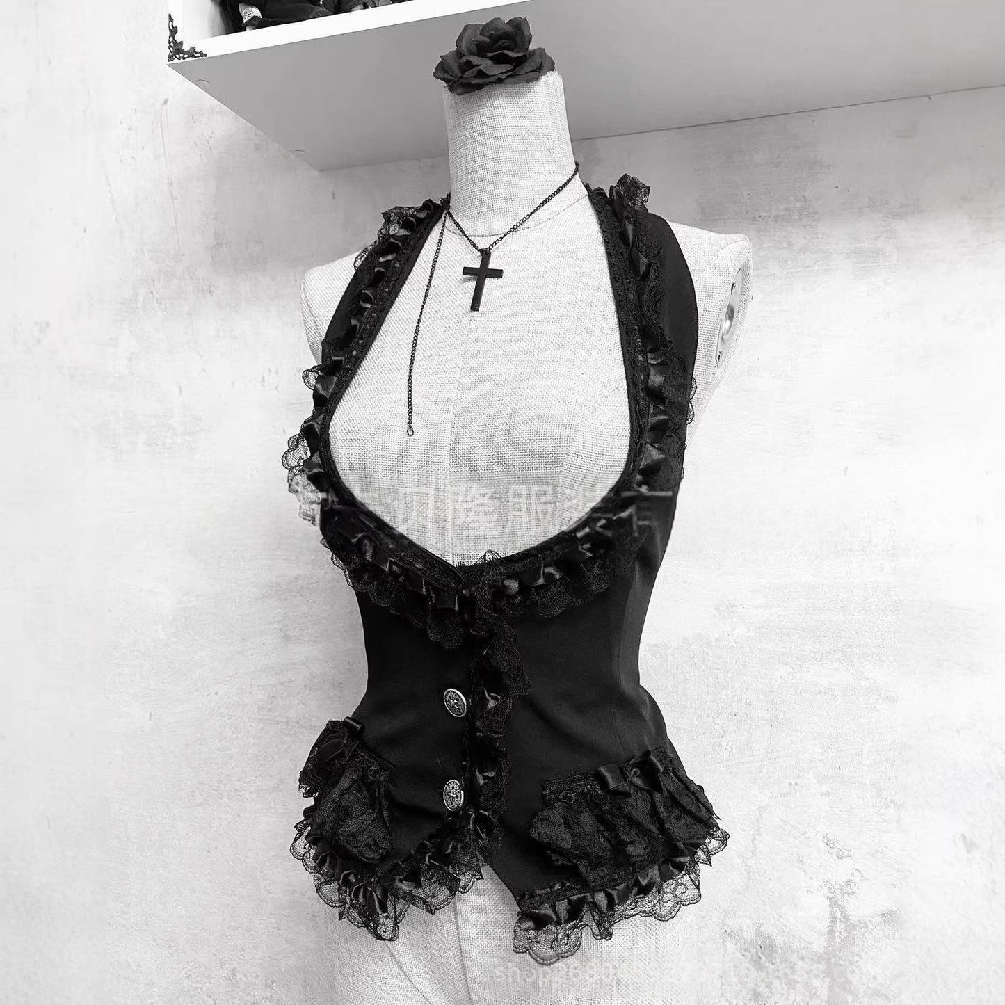 Dark Gothic-style Black Lace Halter Vest For Women