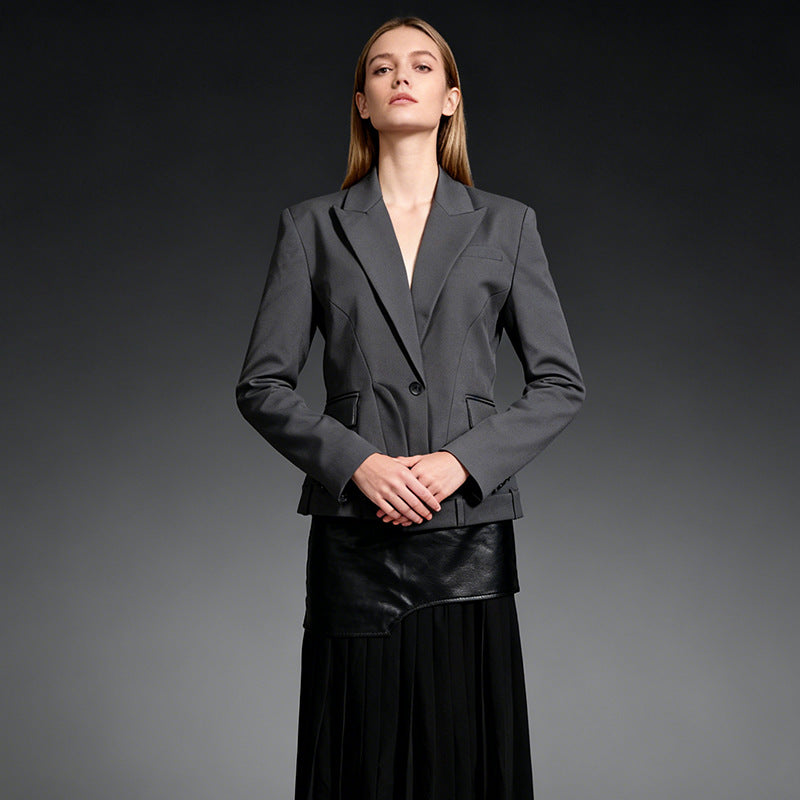 Elegant Work-appropriate Blazer For Women With A High-end Vibe