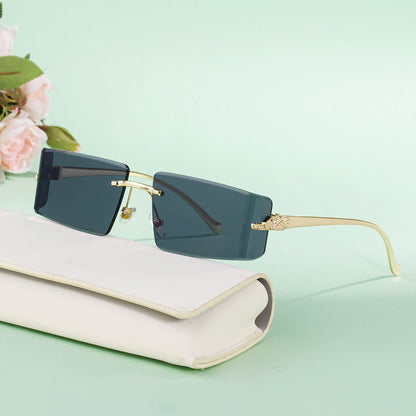 Womens High-end, Diamond-embellished, Curved, Rimless Sunglasses In European And American Style