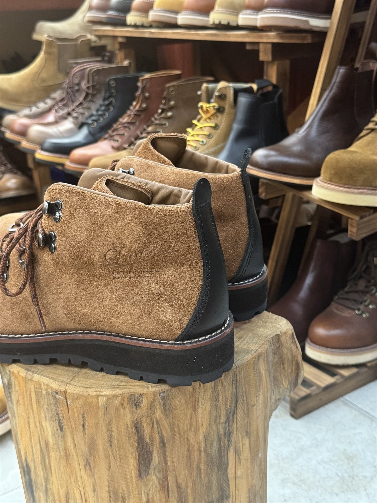 Handcrafted Vintage Outdoor Hiking And Trekking Waterproof Work Boots